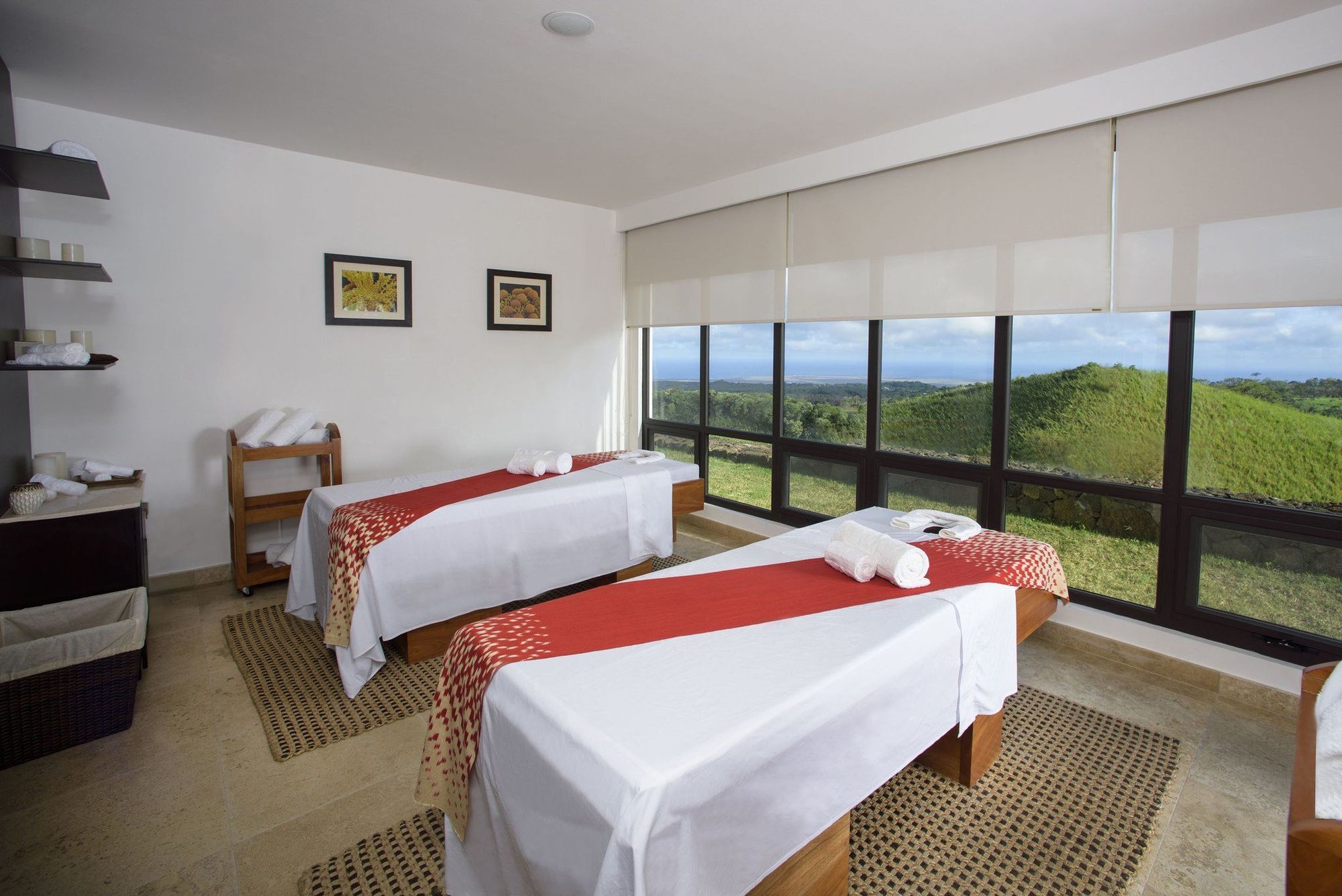 Santa Cruz Island Pikaia Lodge מראה חיצוני תמונה
