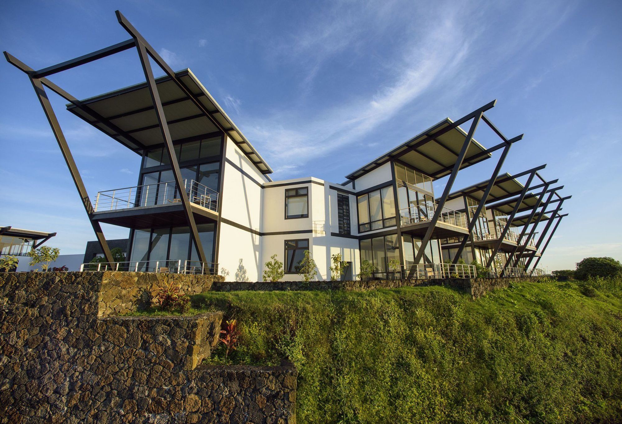 Santa Cruz Island Pikaia Lodge מראה חיצוני תמונה