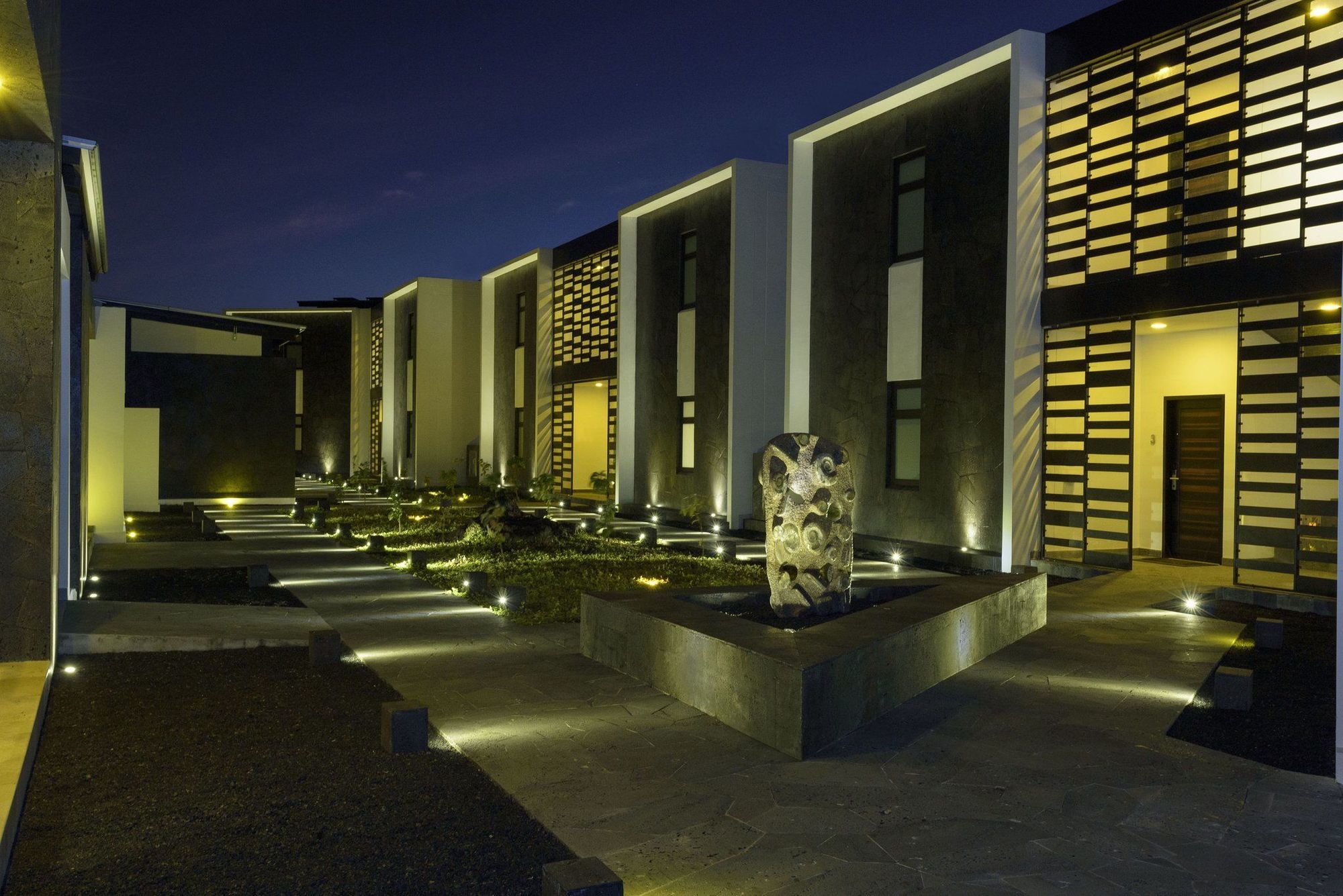 Santa Cruz Island Pikaia Lodge מראה חיצוני תמונה